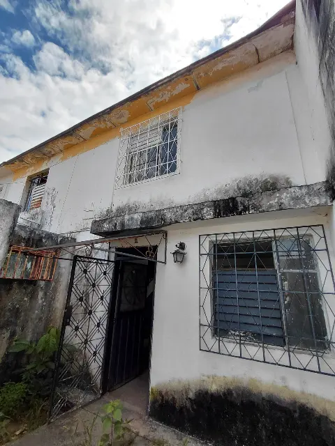 Casa para remodelar en la Palacio Fajardo